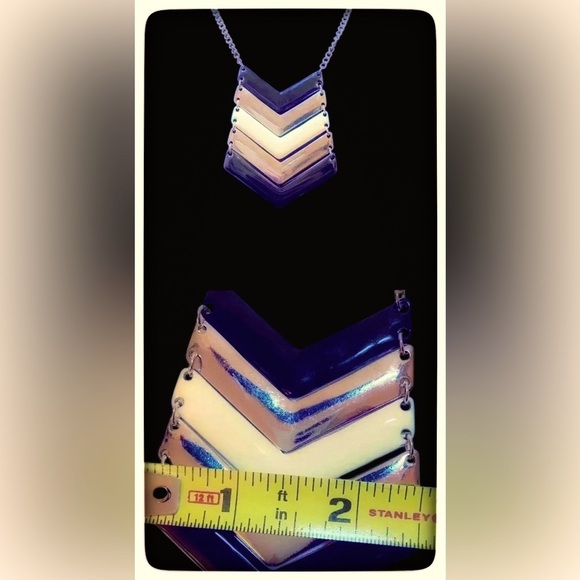Vintage Chevron Arrow Stack Necklace in Black, Silver & White  w/Adj. Chain - Picture 5 of 6